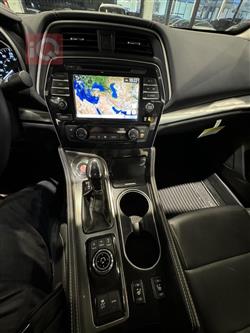 Nissan Maxima